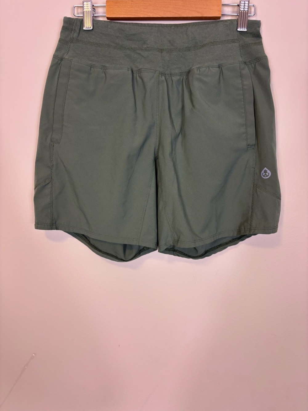 Tasc Women's Olive Green Athletic Shorts with Pockets XS